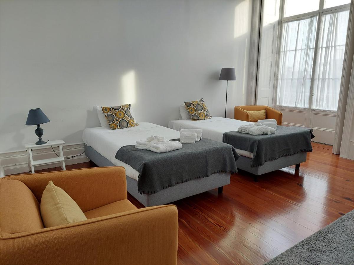 Cc Guest House - "Ao Mercado" 蓬塔德尔加达 外观 照片